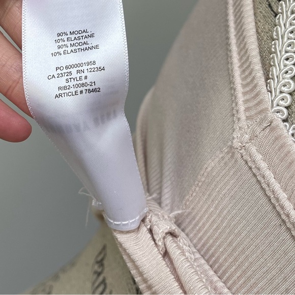 Sunday Best honor tank top - Picture 7 of 7